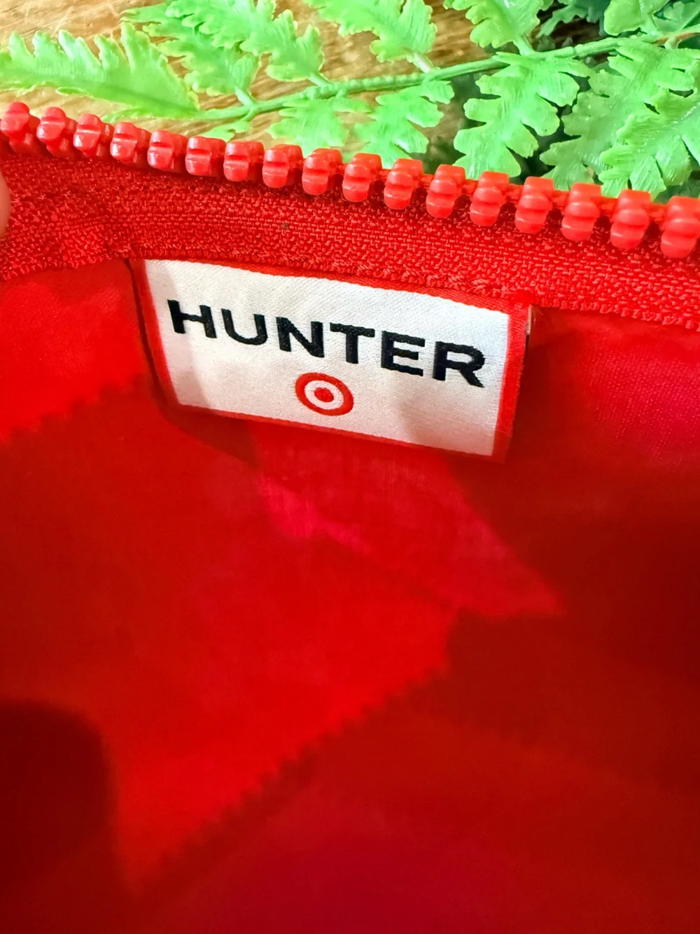 Hunter Bright Red Wristlet Wallet NWT